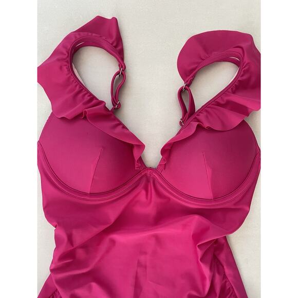 Cupshe Swim One Piece Swimsuit Ruffled Ruched Swimwear - Picture 2 of 12